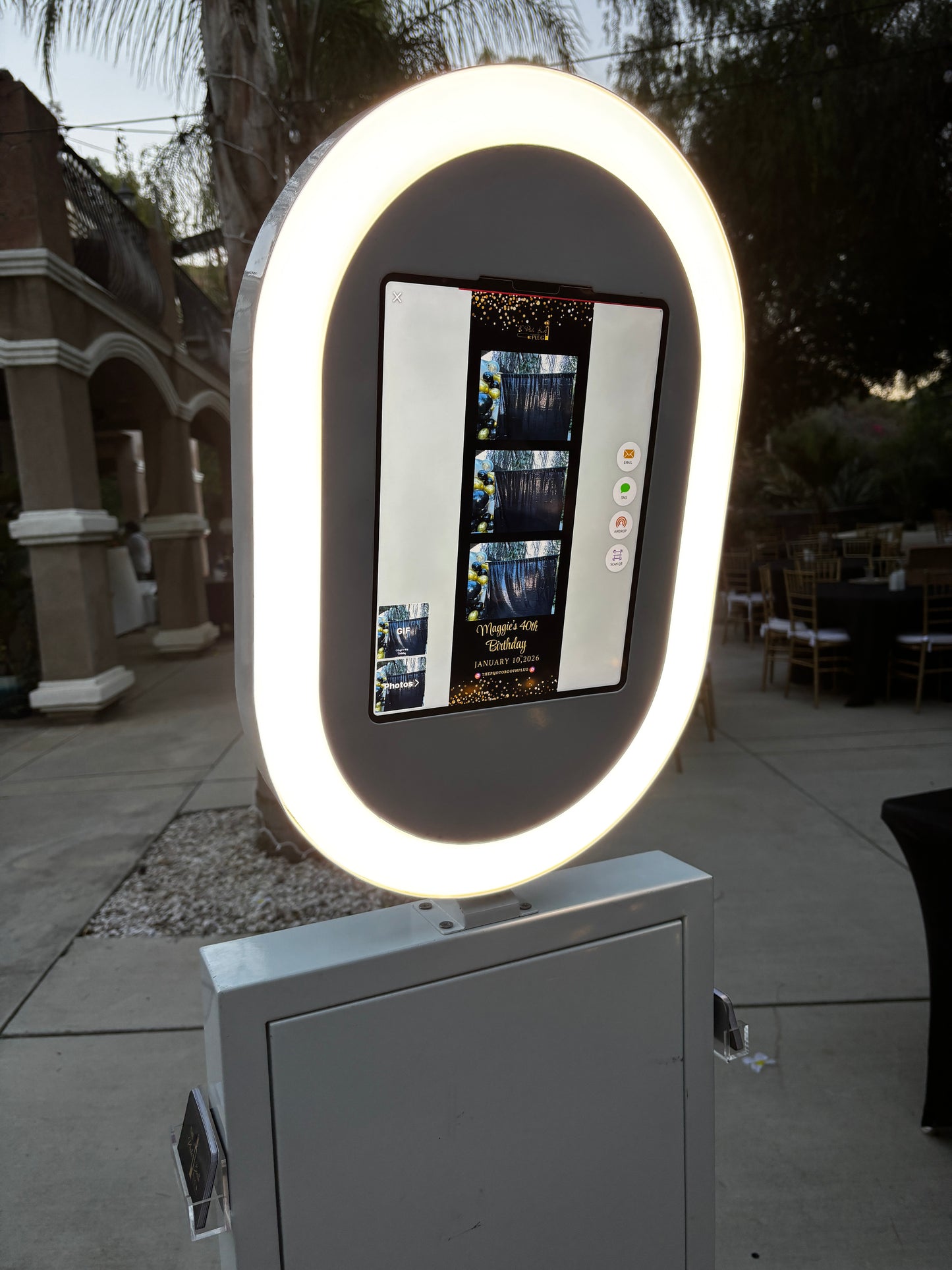 ThePhotoBoothPlug Luxe Booth™